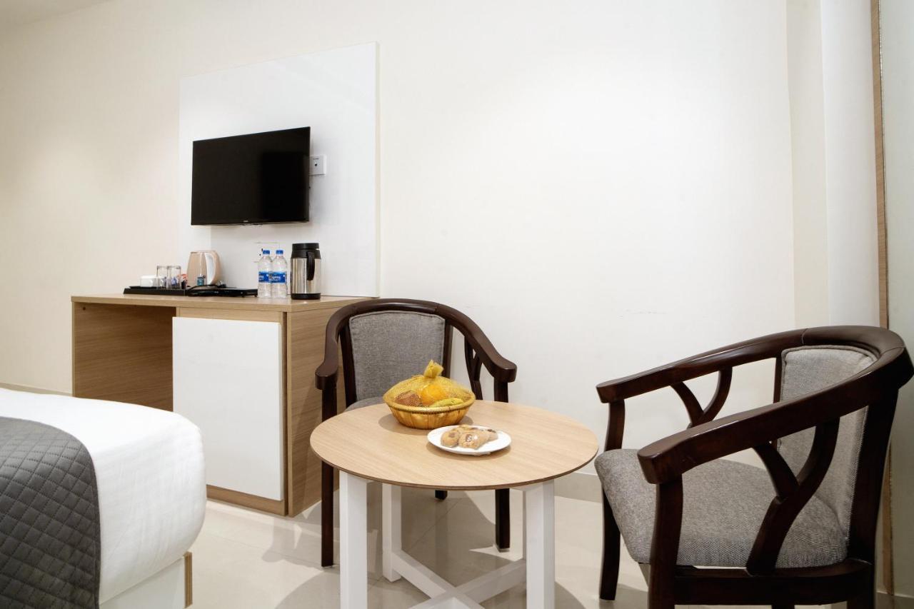 The Mangal View Residency - A Luxury Boutique Business Hotel Udaipur Bagian luar foto