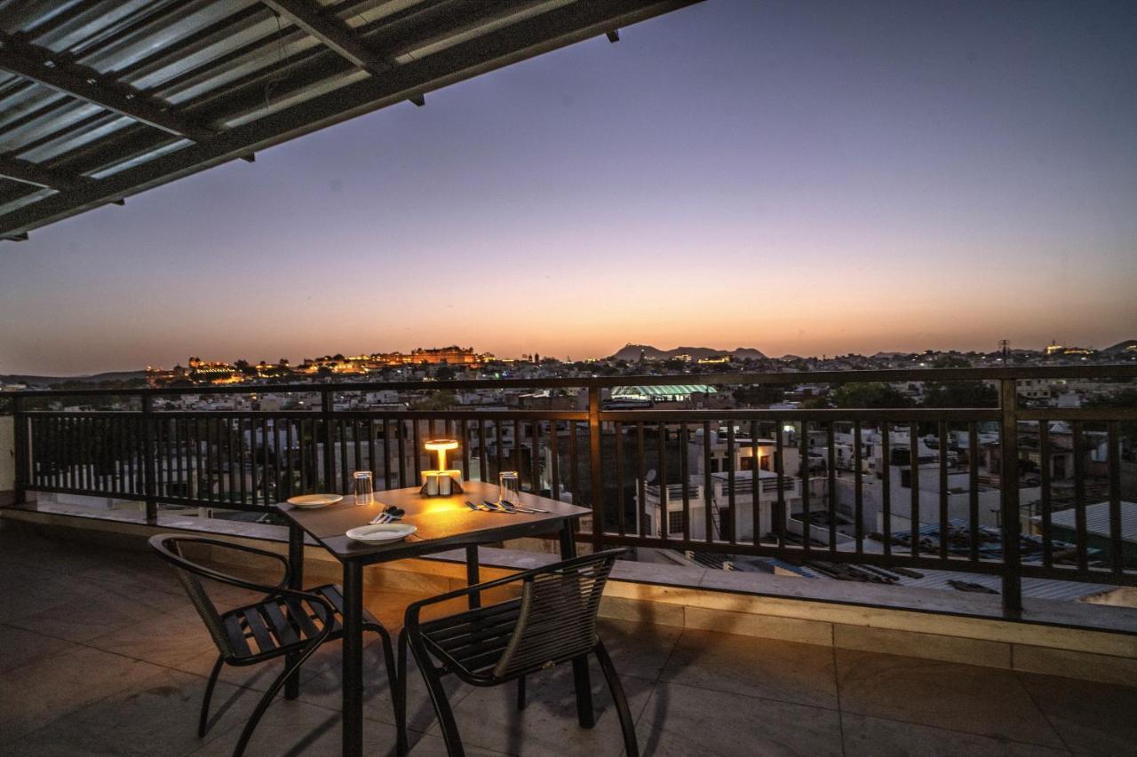 The Mangal View Residency - A Luxury Boutique Business Hotel Udaipur Bagian luar foto
