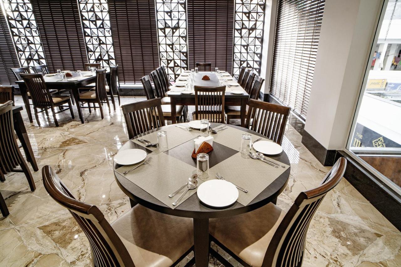 The Mangal View Residency - A Luxury Boutique Business Hotel Udaipur Bagian luar foto