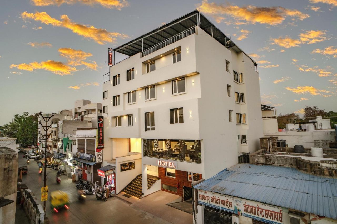 The Mangal View Residency - A Luxury Boutique Business Hotel Udaipur Bagian luar foto