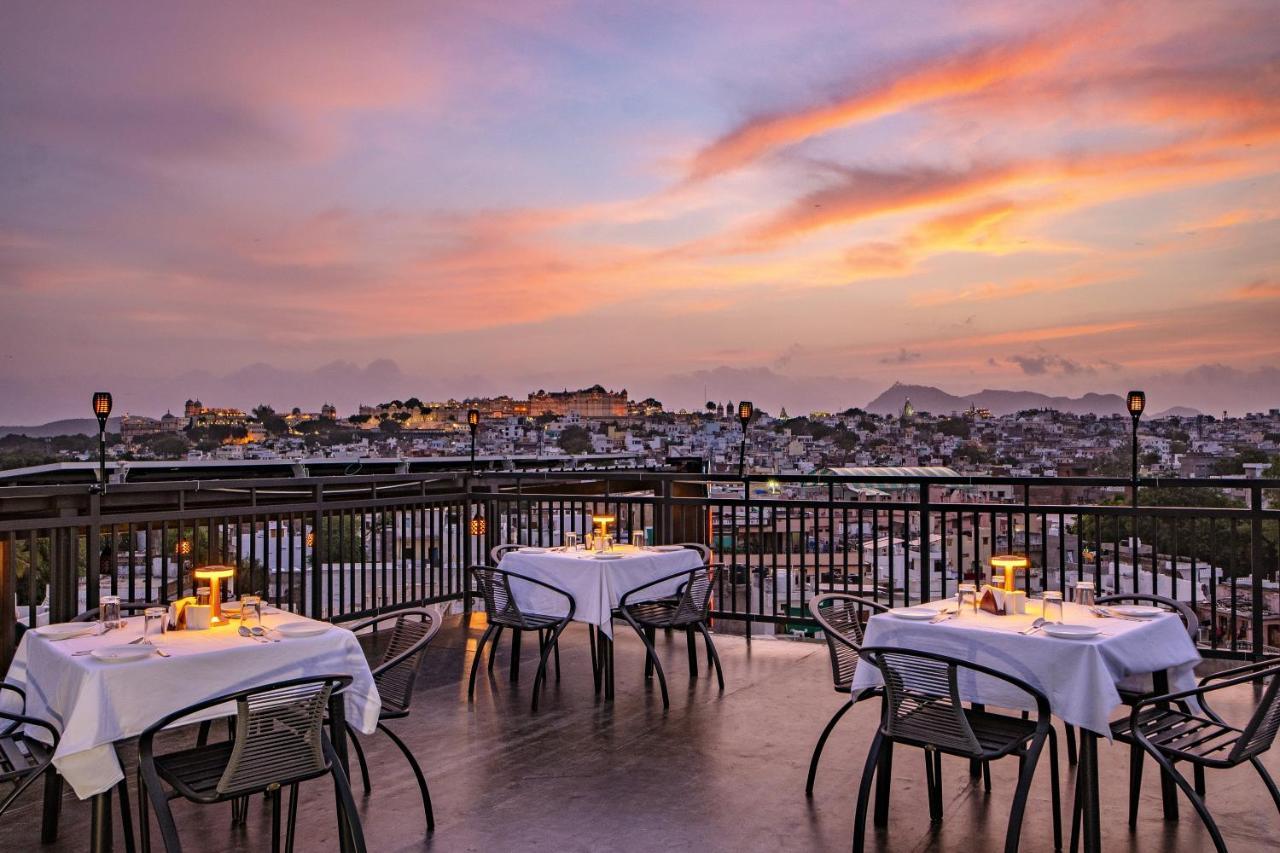The Mangal View Residency - A Luxury Boutique Business Hotel Udaipur Bagian luar foto