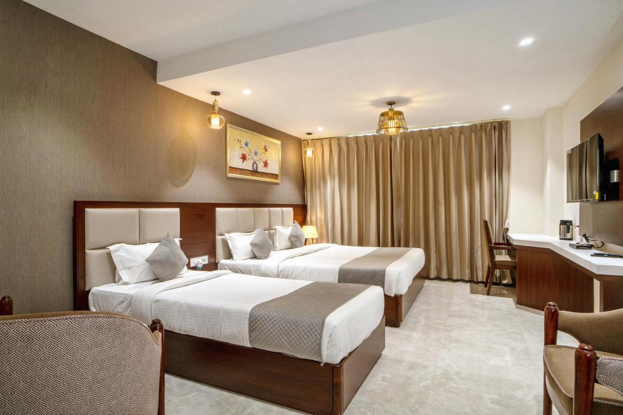 The Mangal View Residency - A Luxury Boutique Business Hotel Udaipur Bagian luar foto