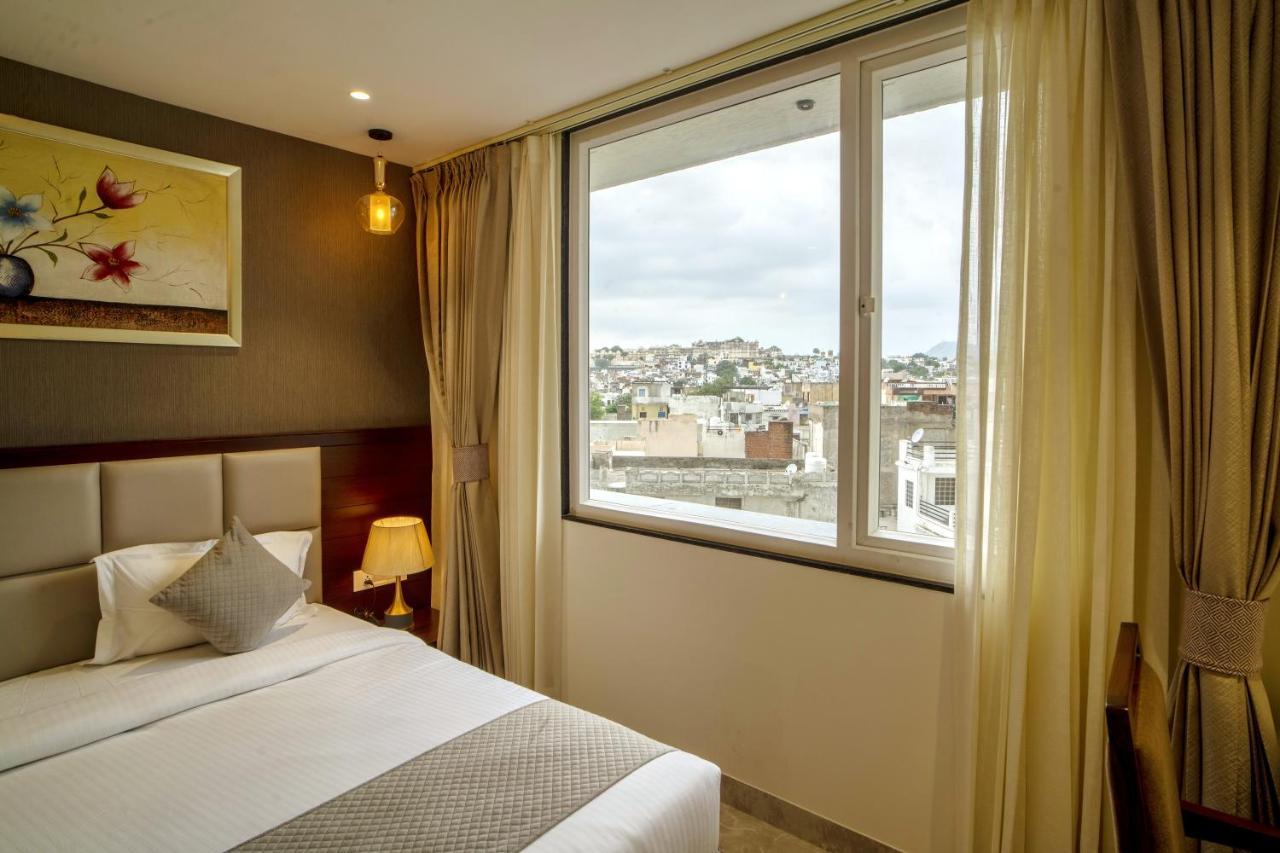 The Mangal View Residency - A Luxury Boutique Business Hotel Udaipur Bagian luar foto