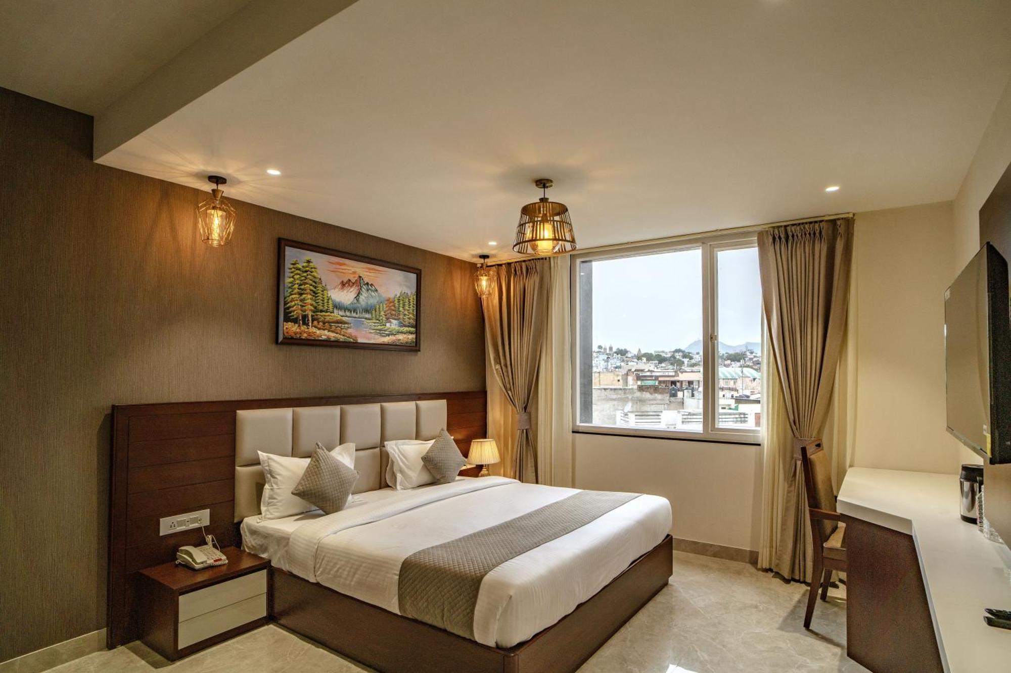 The Mangal View Residency - A Luxury Boutique Business Hotel Udaipur Bagian luar foto